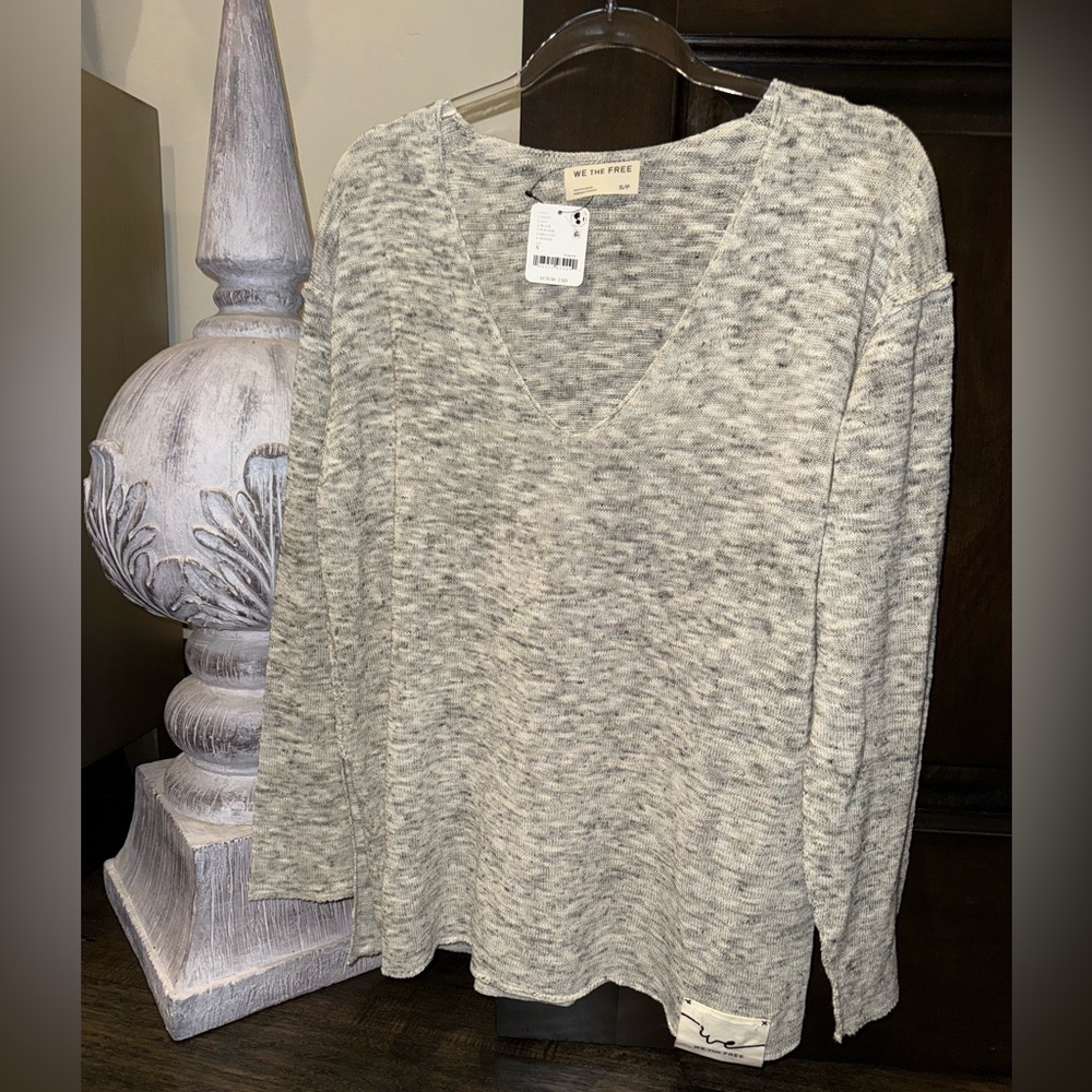 We The Free Light Gray Knit Sweater